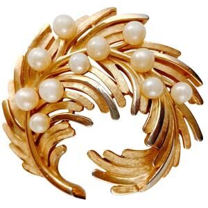 VTG Signed Trifari Brooch Mid Century Gold Tone Faux Pearl Swirl Leaf 1950s